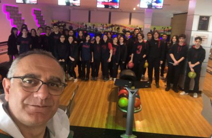 Bowling Turnuvasında Eğlenceli Dakikalar