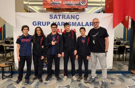 SATRANÇ TAKIMINDAN TÜRKİYE YARI FİNALLERİNDE BA...